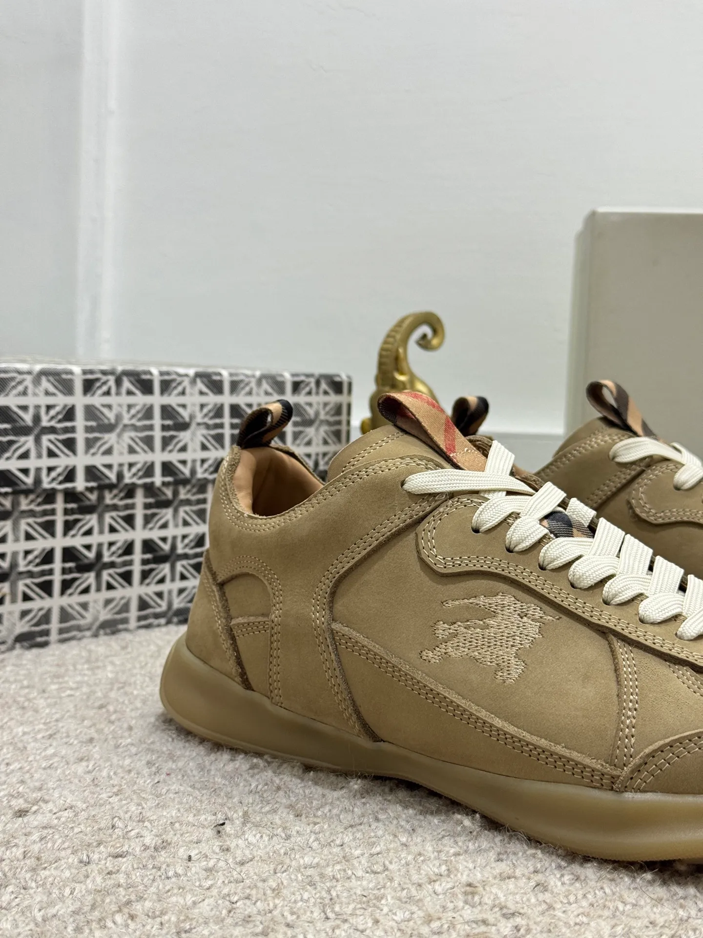 Men's shoes 💰420 [New style] 🐝🐝 [BURBERRY] Burberry - high-end quality original order 🔍🔍🔍 Upper: imported 🔝 calfskin, brand knitted pattern, tongue brand cloth label, lining: sheepskin lining, - outsole: rubber; two-color molded outsole, ultra-high quality control·fine workmanship: highlighted (high-end·luxury·grade) Size :38-44 (45 customized